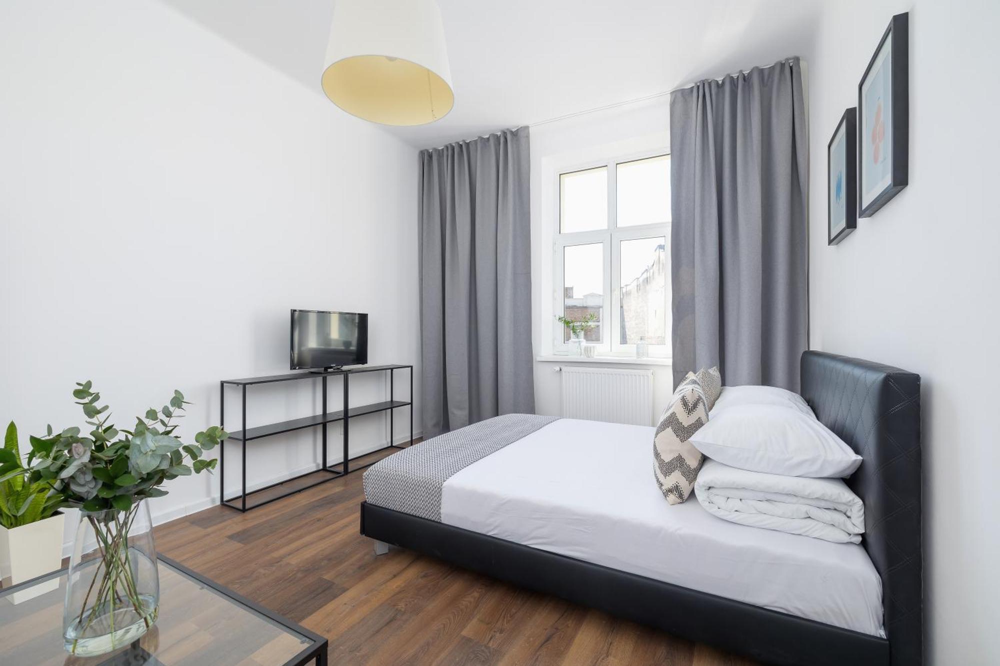 2-Bedroom Apartment - Dluga 65 Kraków Zewnętrze zdjęcie